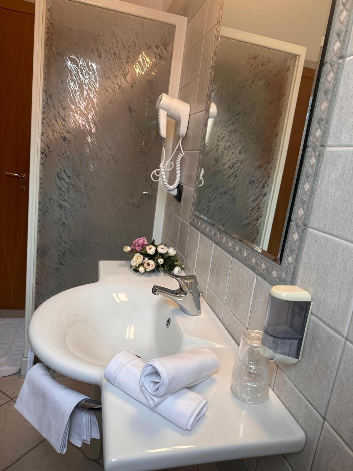Hotel San Francesco San Giovanni Rotondo Dış mekan fotoğraf